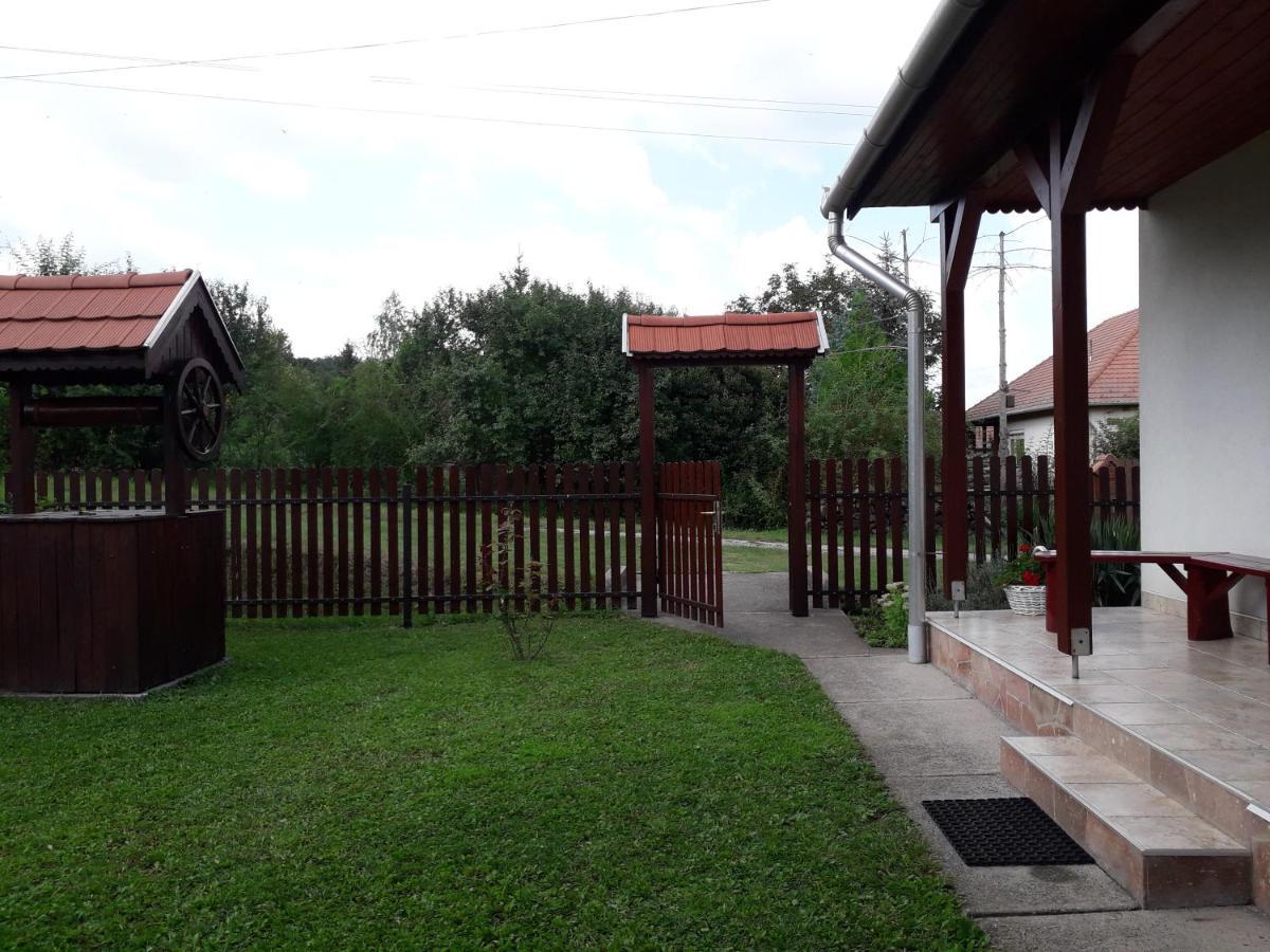 Matyasmadar Vendeghaz Hotel Tard Exterior foto