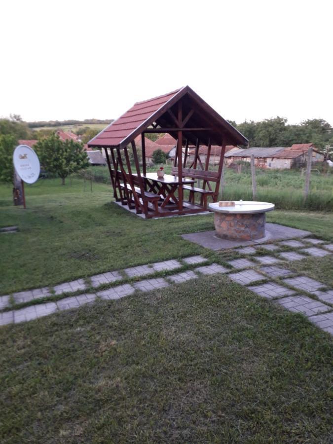 Matyasmadar Vendeghaz Hotel Tard Exterior foto